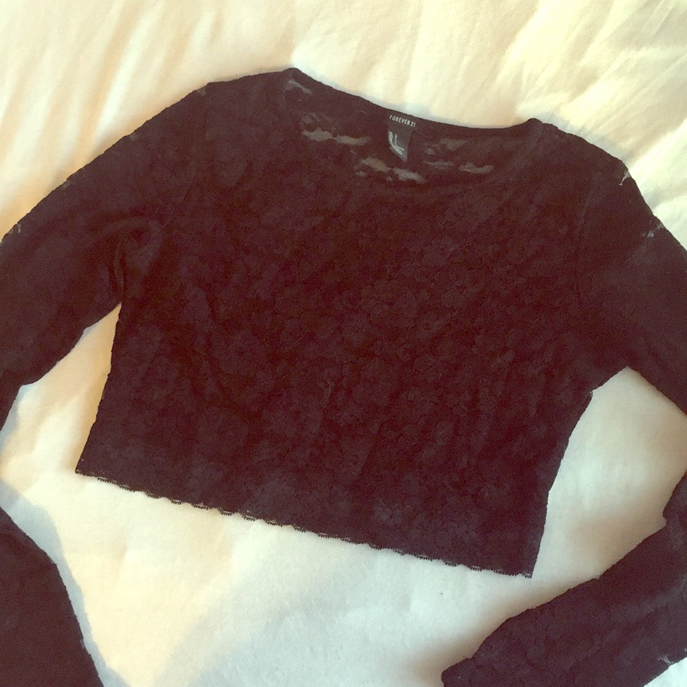 ❌SOLD❌ LIKE NEW BLACK LACE LONG SLEEVE CROP TOP